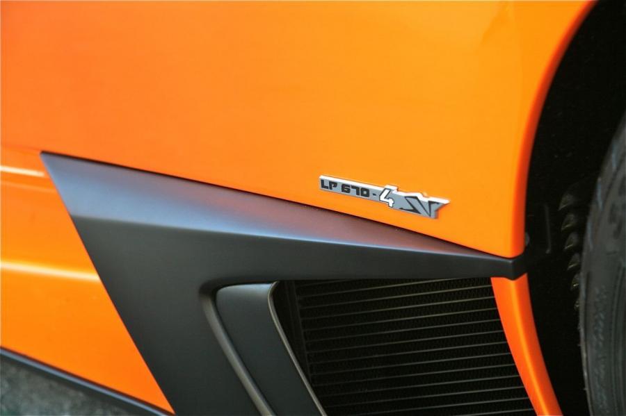  Lamborghini Murcielago LP670-4 SV 2009 года  (фото 55 из 97)